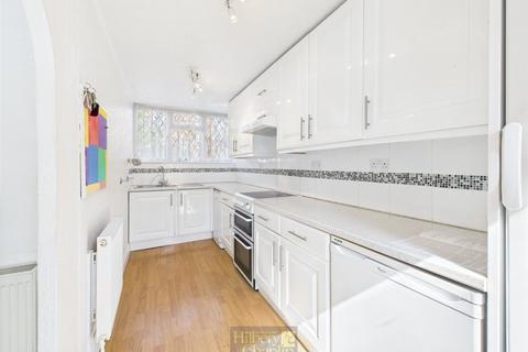 3 bedroom end of terrace house for sale, Crosse Courts, Basildon, Essex, SS15