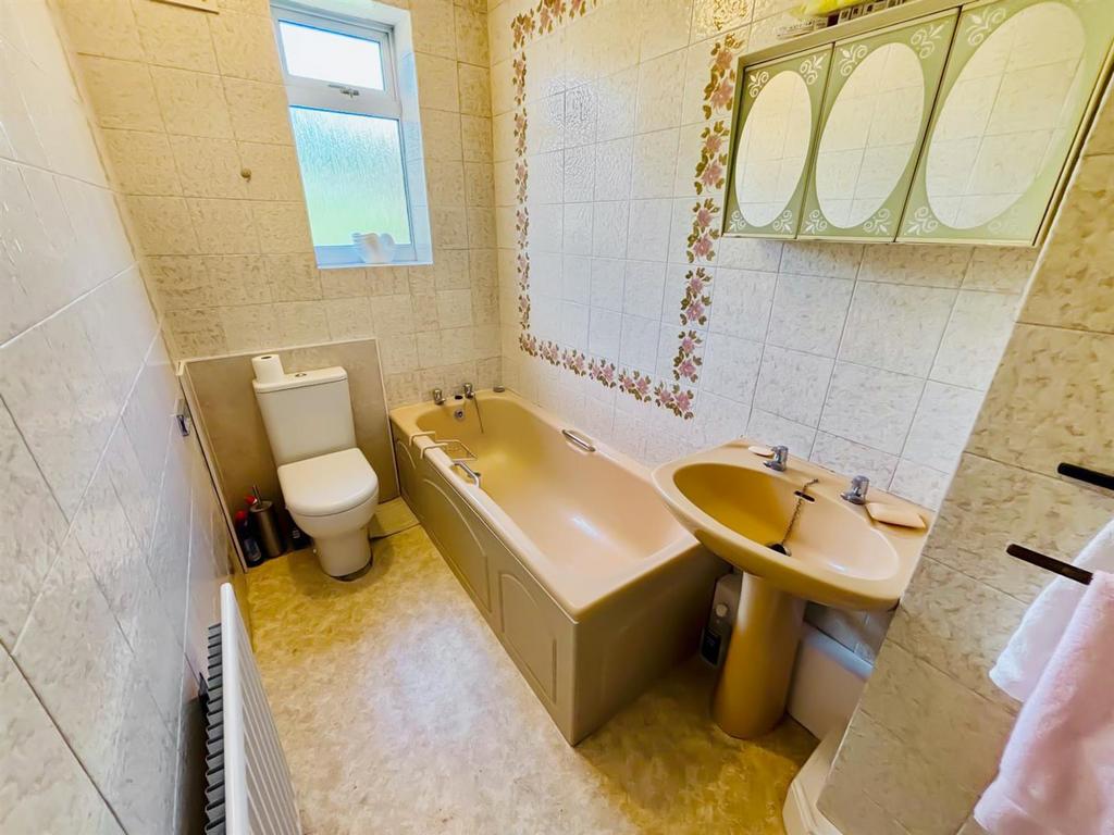 Bathroom: / Wc