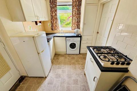 2 bedroom semi-detached house for sale, Whincover Road, Leeds