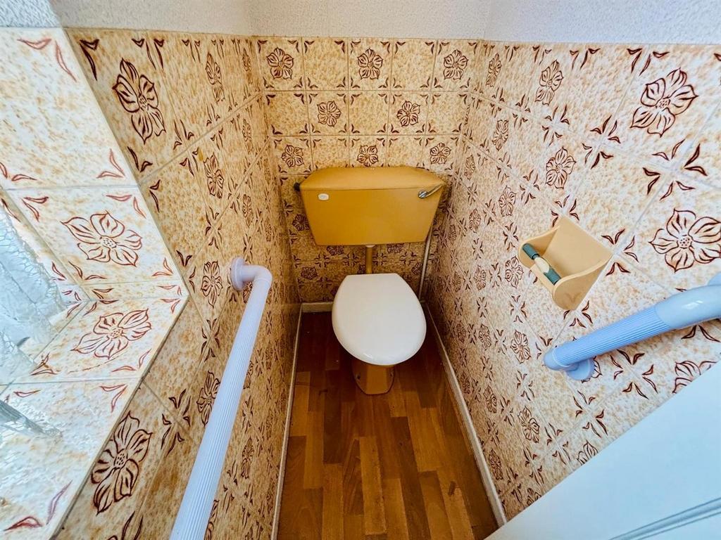 Separate WC: