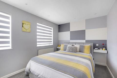 4 bedroom semi-detached house for sale, Medbury Road, Gravesend DA12