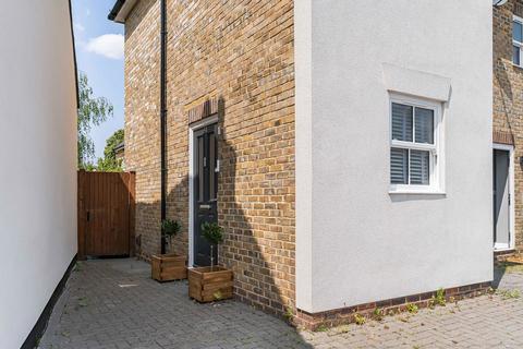 51 Palace Road, Bromley, BR1 3JU