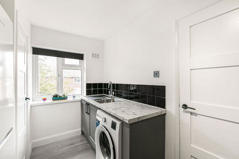Flat 28, Berney House Upper Elmers End Road, Beckenham, BR3 3EE