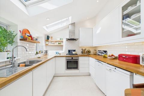 23 Broad Street, Truro, TR1 1JD
