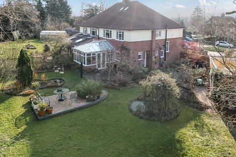 7 Spinney Close, Emmer Green, Reading, RG4 8TB