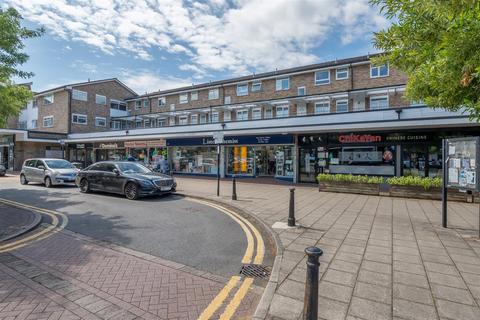 undefined, High Road, Bushey Heath WD23