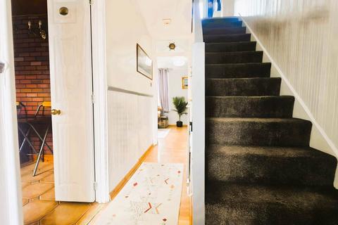 98 Morse Close, London, E13 0HJ