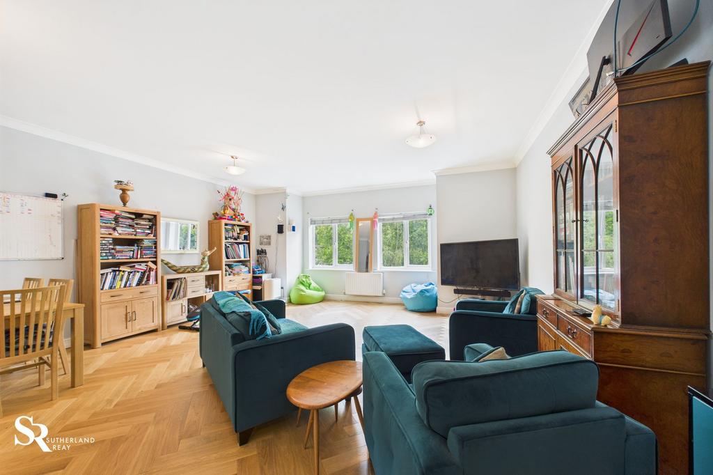 Living/Dining Room