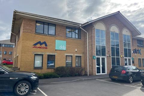 Office to rent, Old Field Rd Pencoed CF35 5LJ