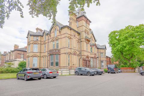 1 bedroom flat for sale, Beresford Road, Birkinhead CH43
