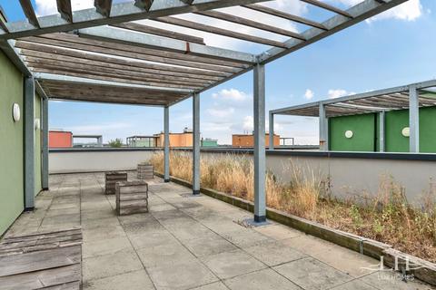 2 bedroom flat for sale, Chapel Court, Romford