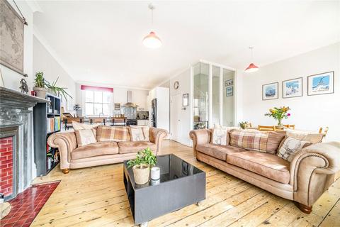 41a Stapleton Road, London, SW17 8BA
