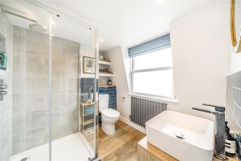 41a Stapleton Road, London, SW17 8BA