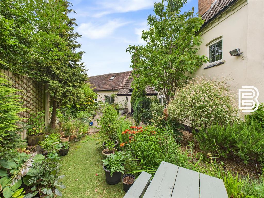 Garden (5).jpg