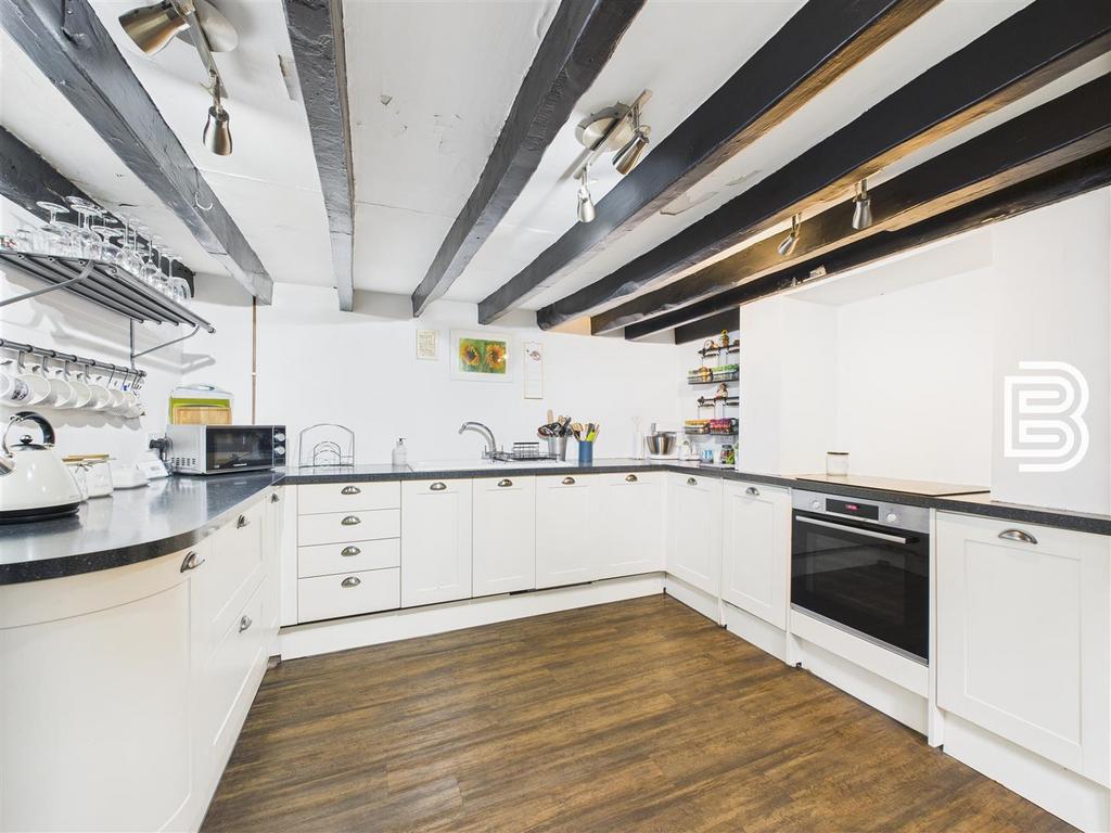 Kitchen.jpg