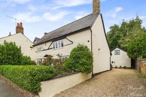 4 bedroom cottage for sale, Main Street, Maids Moreton