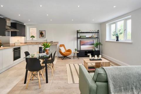 2 bedroom flat for sale, Polebarn Road, Trowbridge BA14