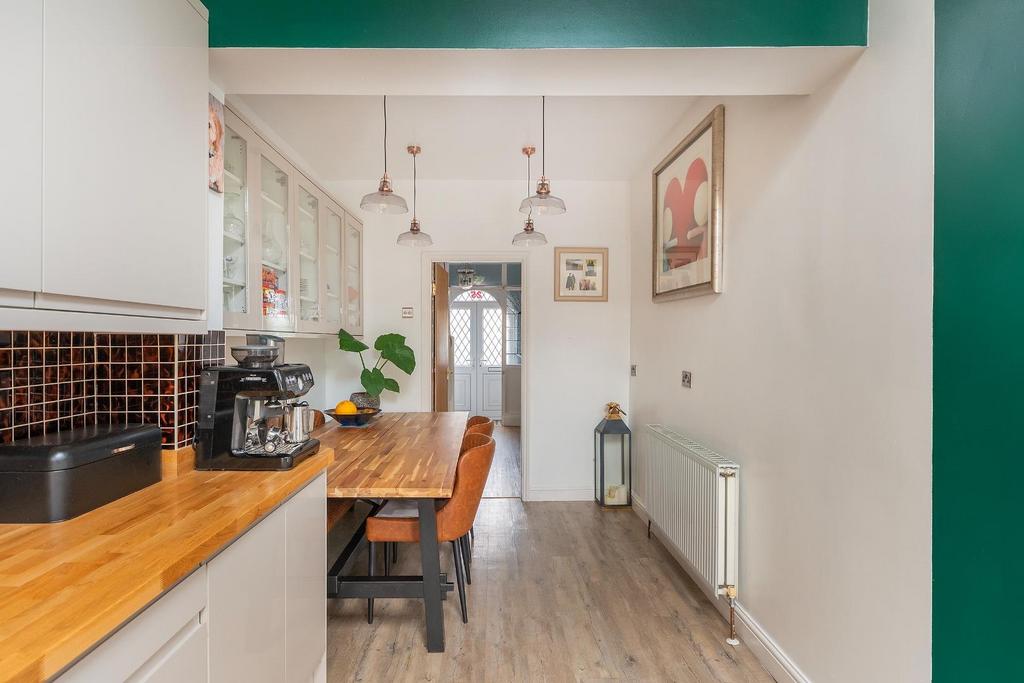 2 S5 RKE - Dining Area B.jpg
