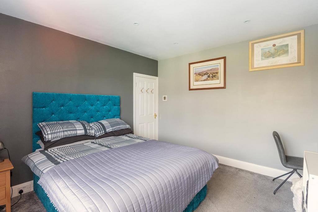 2 S5 RKE - Bedroom B.jpg