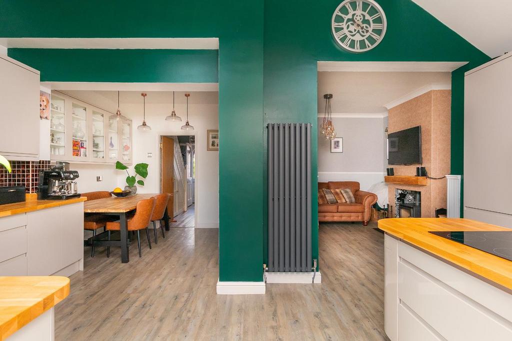 2 S5 RKE - Kitchen A.jpg