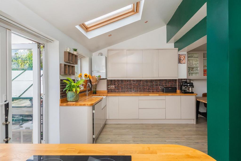 2 S5 RKE - Kitchen C.jpg