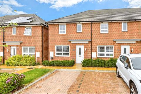 3 bedroom end of terrace house for sale, Goldcrest Row, Whitfield, Dover, Kent