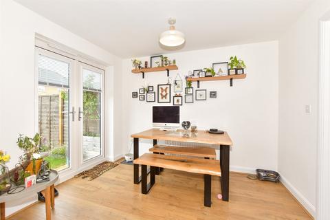 3 bedroom end of terrace house for sale, Goldcrest Row, Whitfield, Dover, Kent