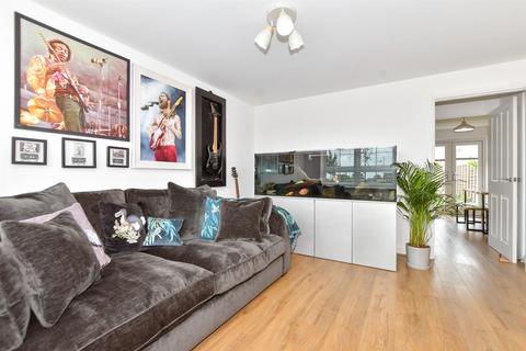 3 bedroom end of terrace house for sale, Goldcrest Row, Whitfield, Dover, Kent