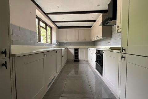 4 bedroom chalet for sale, Rectory Road, Little Burstead, Billericay, Essex