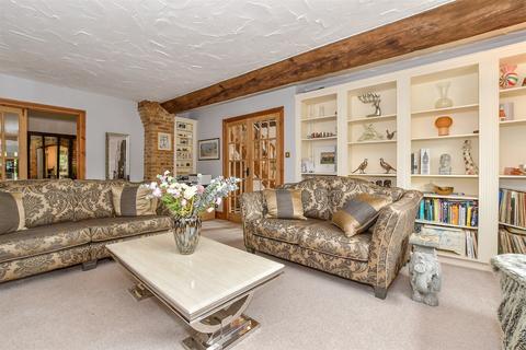 4 bedroom link detached house for sale, The Oast, Gate Court Farm, Rye TN31