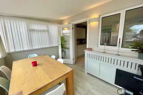 3 bedroom terraced house for sale, Dellsome Lane, North Mymms AL9