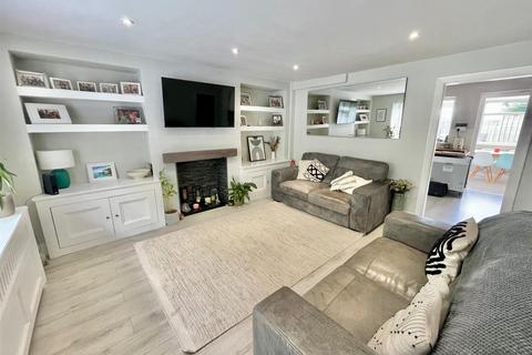 100 Dellsome Lane, Welham Green, Hatfield, AL9 7ND