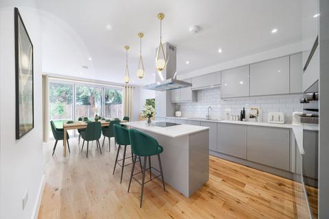 undefined, Acacia Avenue, Ruislip, HA4