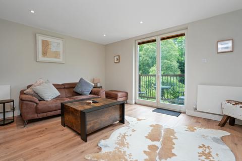 54 Esk Bridge, Penicuik, EH26 8QR