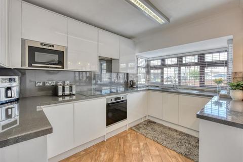 3 bedroom detached house for sale, 51 Sedgley Road, Wolverhampton