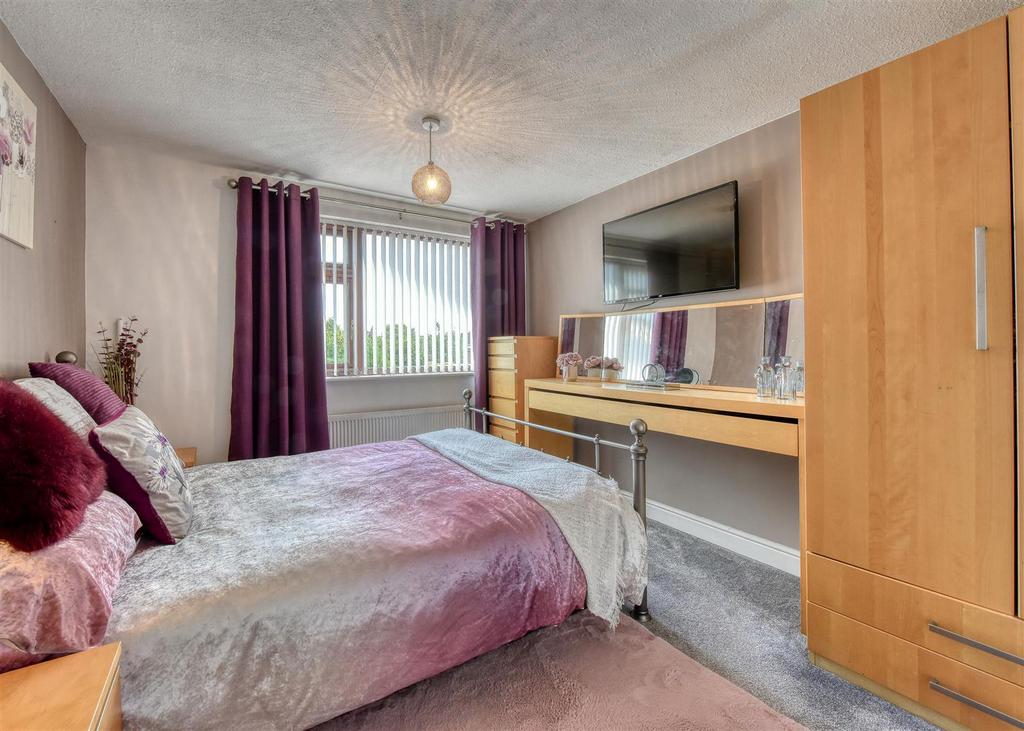 51 Sedgley Road-Bedroom 2.jpg