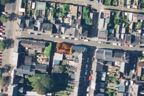 2 bedroom property with land for sale, Queen Street, Pembroke Dock SA72