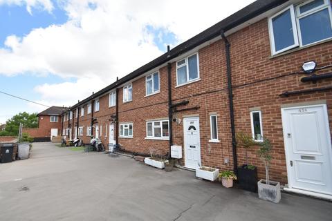 3 bedroom apartment for sale, Packhorse Road, Gerrards Cross, Buckinghamshire, SL9