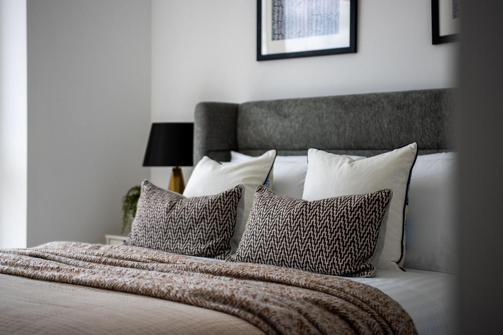 Main bedroom 5