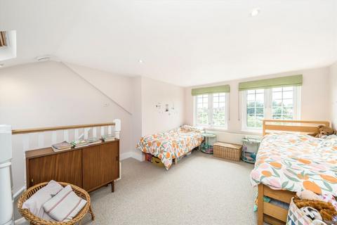 3 bedroom house for sale, Andover Road, Twickenham TW2