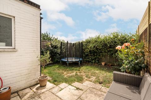 3 bedroom house for sale, Andover Road, Twickenham TW2
