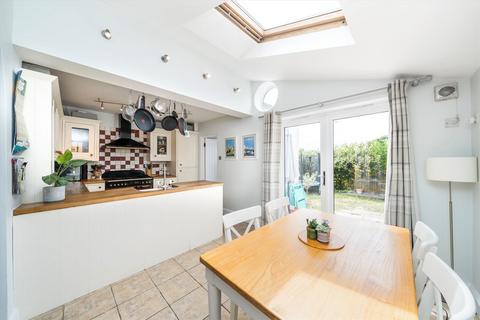 undefined, Andover Road, Twickenham TW2