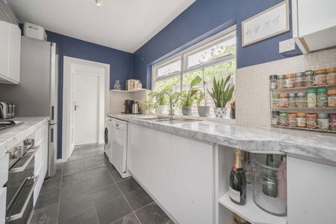 44 Albany Road, Brentford, TW8 0NF