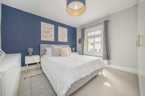 44 Albany Road, Brentford, TW8 0NF