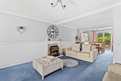 3 bedroom terraced house for sale, Harvey Road, Evesham WR11