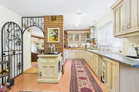 3 bedroom detached house for sale, Kearsley Avenue, Hawarden, CH5