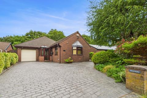 3 bedroom detached house for sale, Kearsley Avenue, Hawarden, CH5