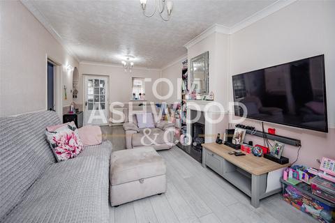 2 bedroom end of terrace house for sale, Bushgrove Road, Dagenham, RM8