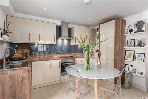 1 bedroom maisonette for sale, Radnor Road, Weybridge, KT13