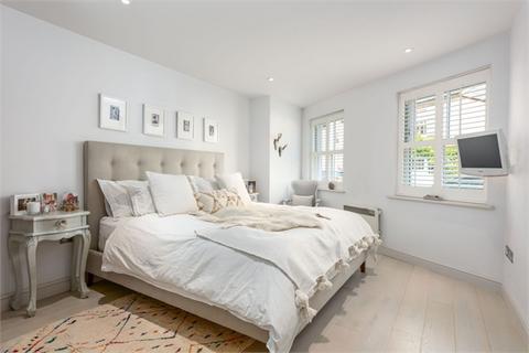 1 bedroom maisonette for sale, Radnor Road, Weybridge, KT13